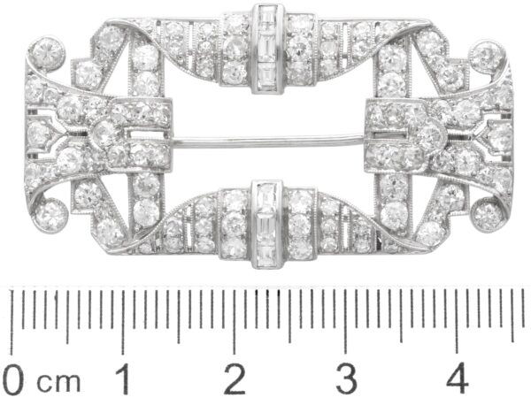 size of antique art deco diamond brooch