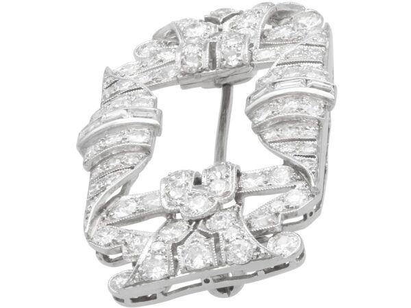 art deco diamond brooch in platinum
