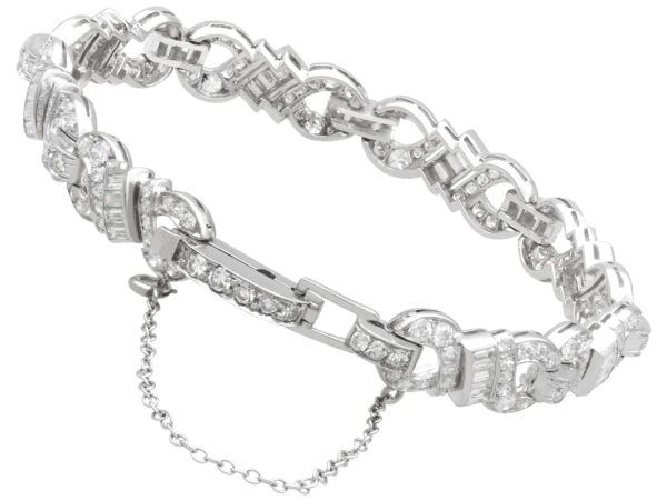 1950s Art Deco Diamond Bracelet clap closed