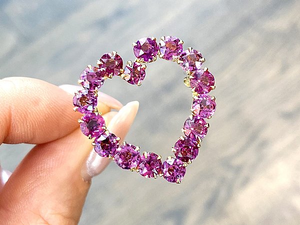 Antique Garnet and Yellow Gold Heart Brooch 