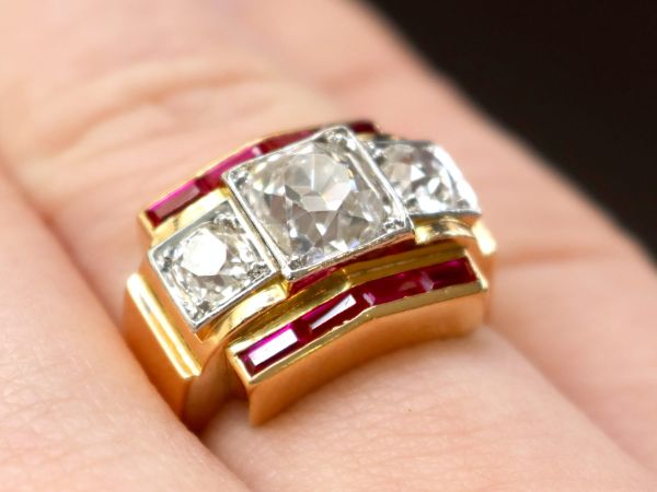 Gold Art Deco Ruby and Diamond Ring