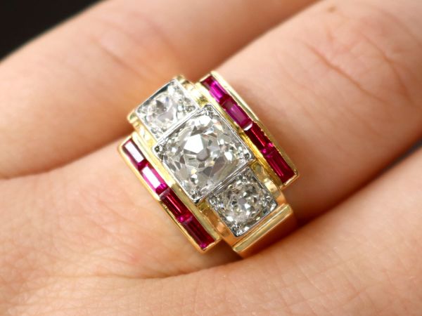 Art Deco Ruby and Yellow Gold Ring