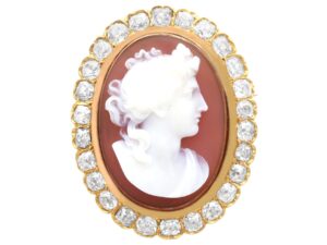 shop antique brooches