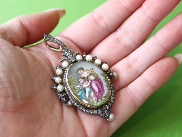 Diamond, Pearl and Enamel, 15ct Yellow Gold Locket Pendant