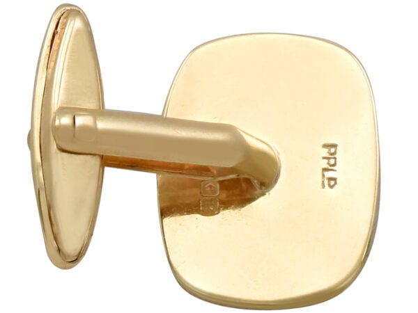 English cufflink