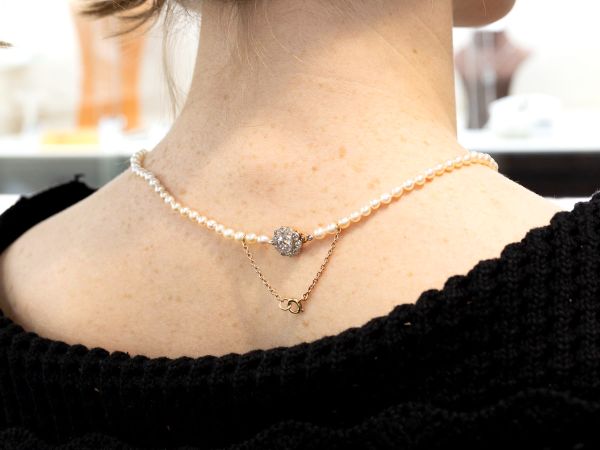 Reverse of Saltwater Pearl Necklace