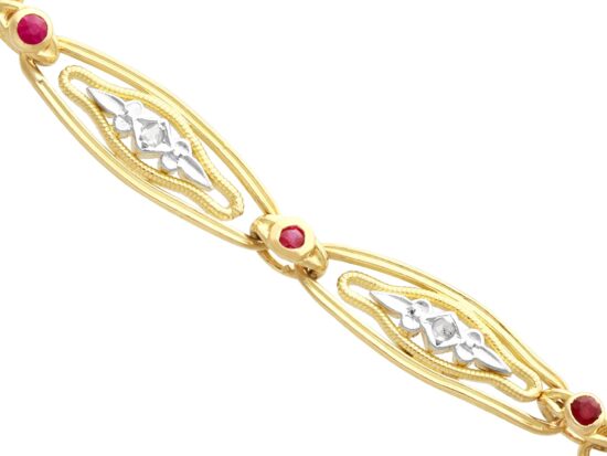 Ruby Diamond Gold Bracelet Close Up